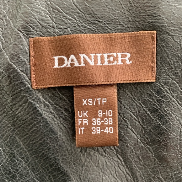 Danier Leather Winter jacket XS - Picture 4 of 4
